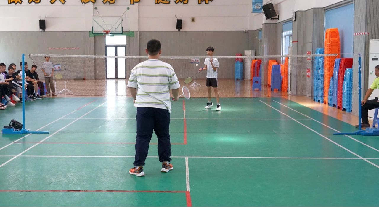 跃动青春，谁 “羽” 争锋丨我...